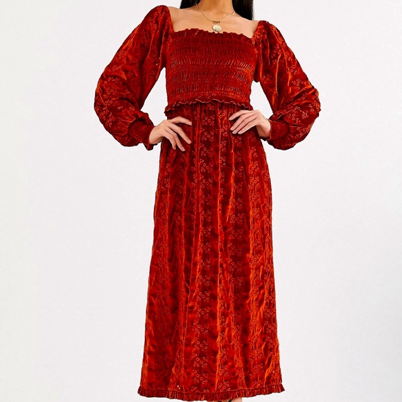 Elegant Orange Smocked Dress - Picture 7 of 7